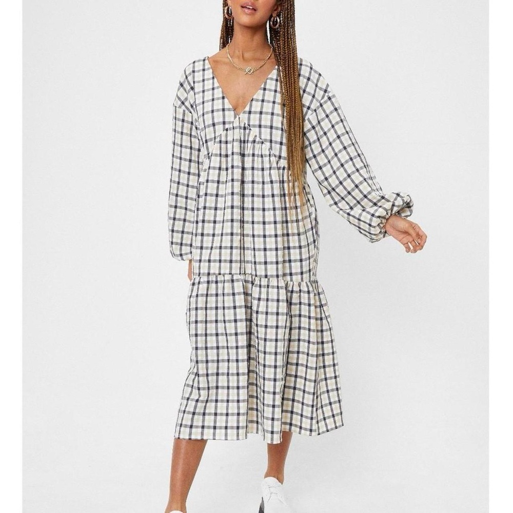 Nasty Gal - Long Sleeve Check Midi Smock Dress - Picture 2 of 5